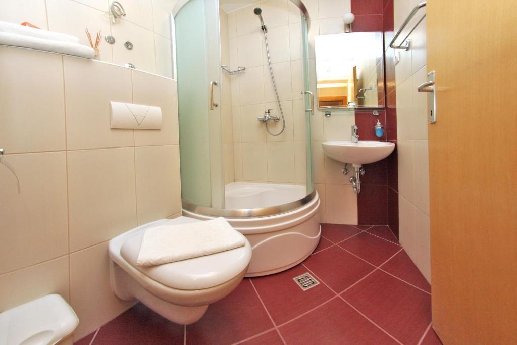 Apartments Villa Bondi Makarska Room photo