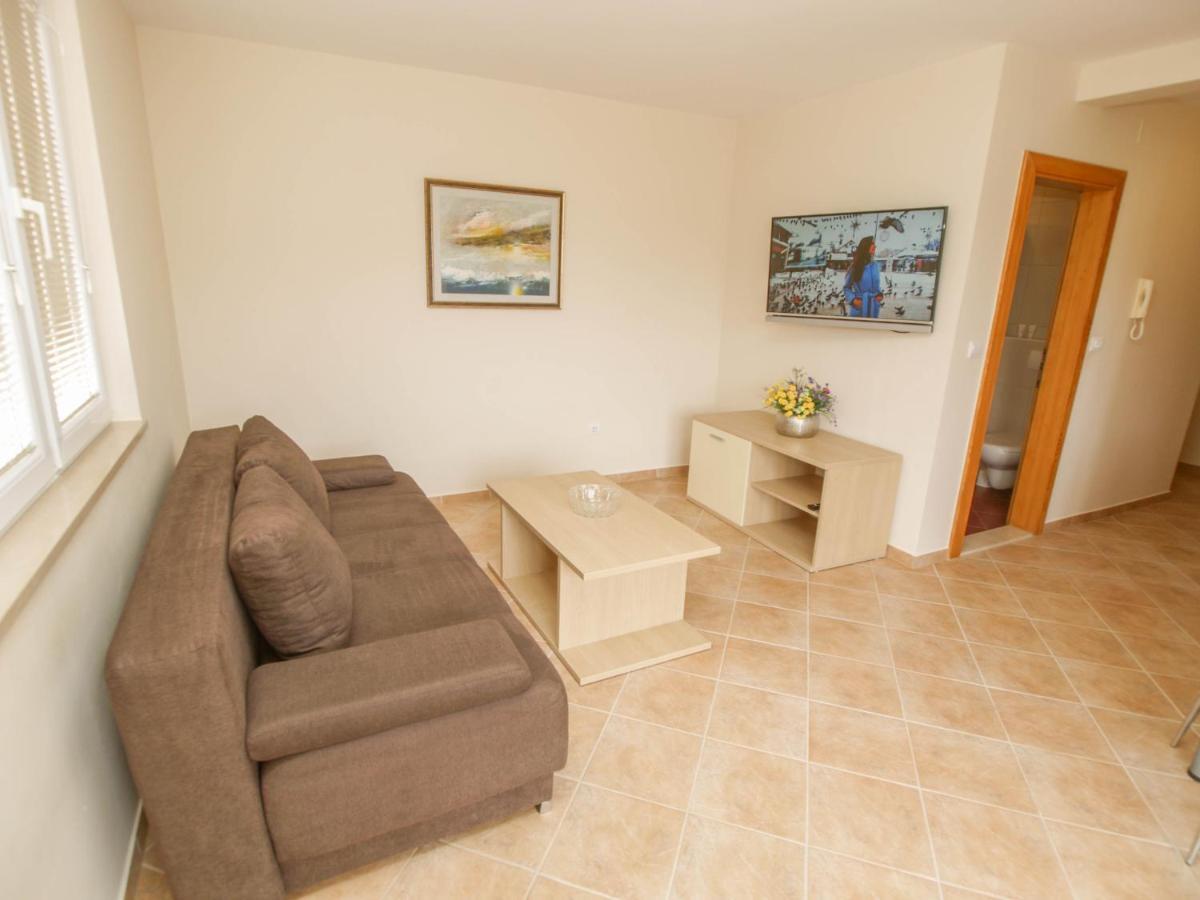 Apartments Villa Bondi Makarska Exterior photo