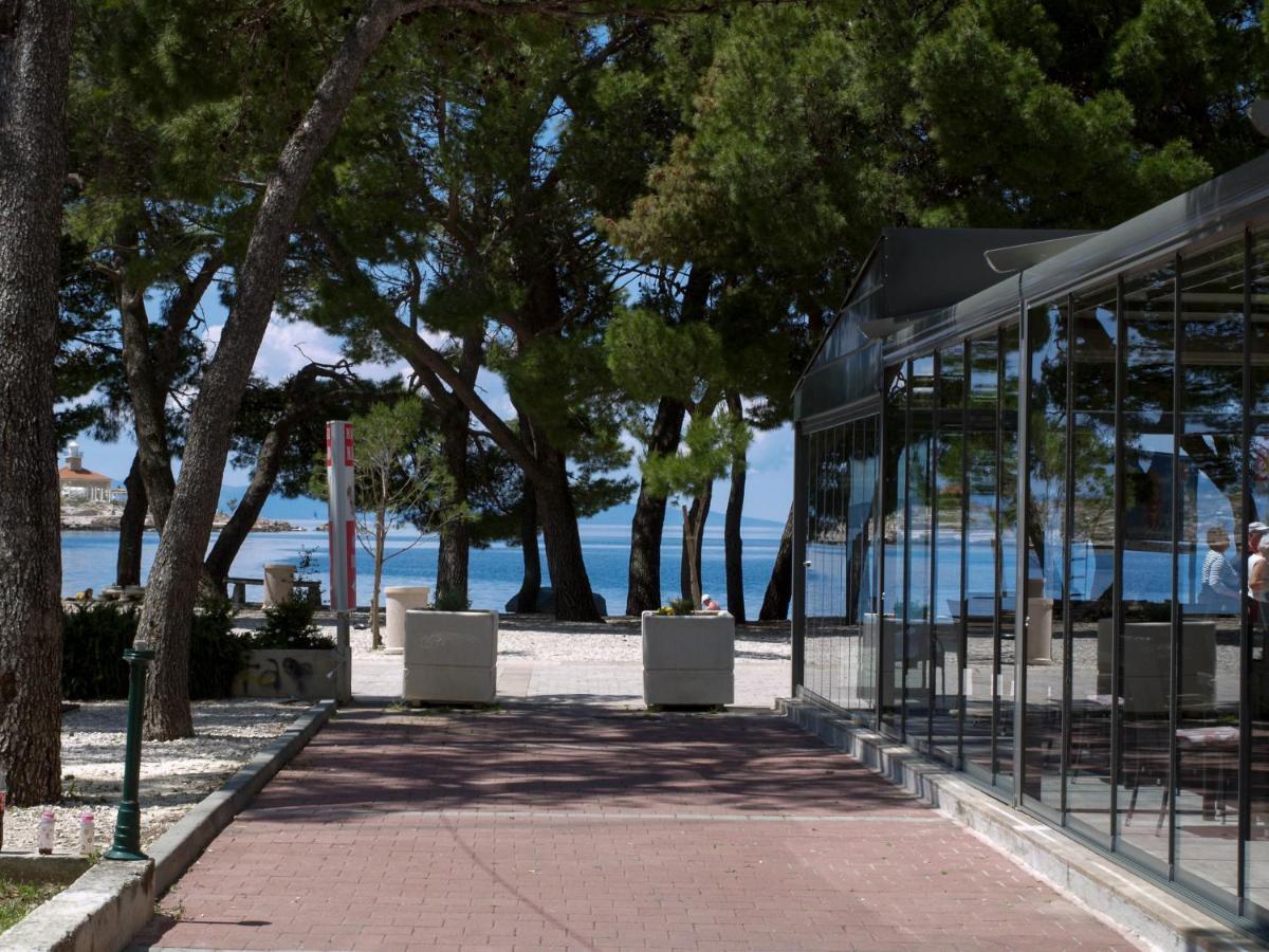 Apartments Villa Bondi Makarska Exterior photo